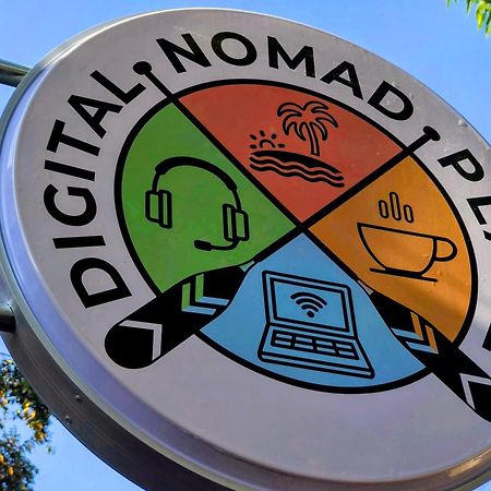 Digital Nomad Place - City Center โกรอน ภายนอก รูปภาพ
